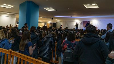 Mahmood a Prato Sardo (© foto Cronache Nuoresi)