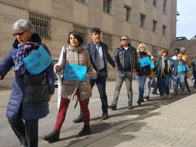 Nuoro che R-Esiste, Prima le persone