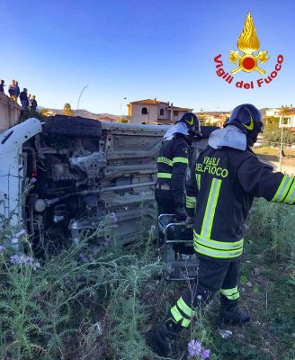 Vigili del fuoco sul luogo dell'incidente