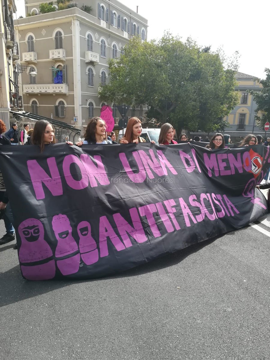 8 marzo. Da Nuoro a Cagliari le donne unite ricordano le vittime di femminicidio