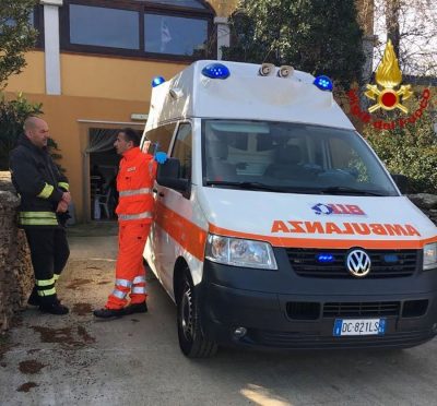 Il 118 sul luogo dell'incidente