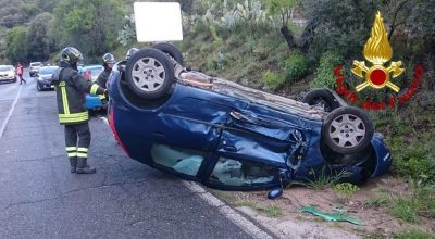 La Fiat Punto dopo l'incidente sulla Nuoro Orgosolo