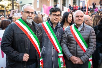 Nuoro. Manifestazione di rabbia contro l'uccisione di Romina Meloni (foto S.Novellu)