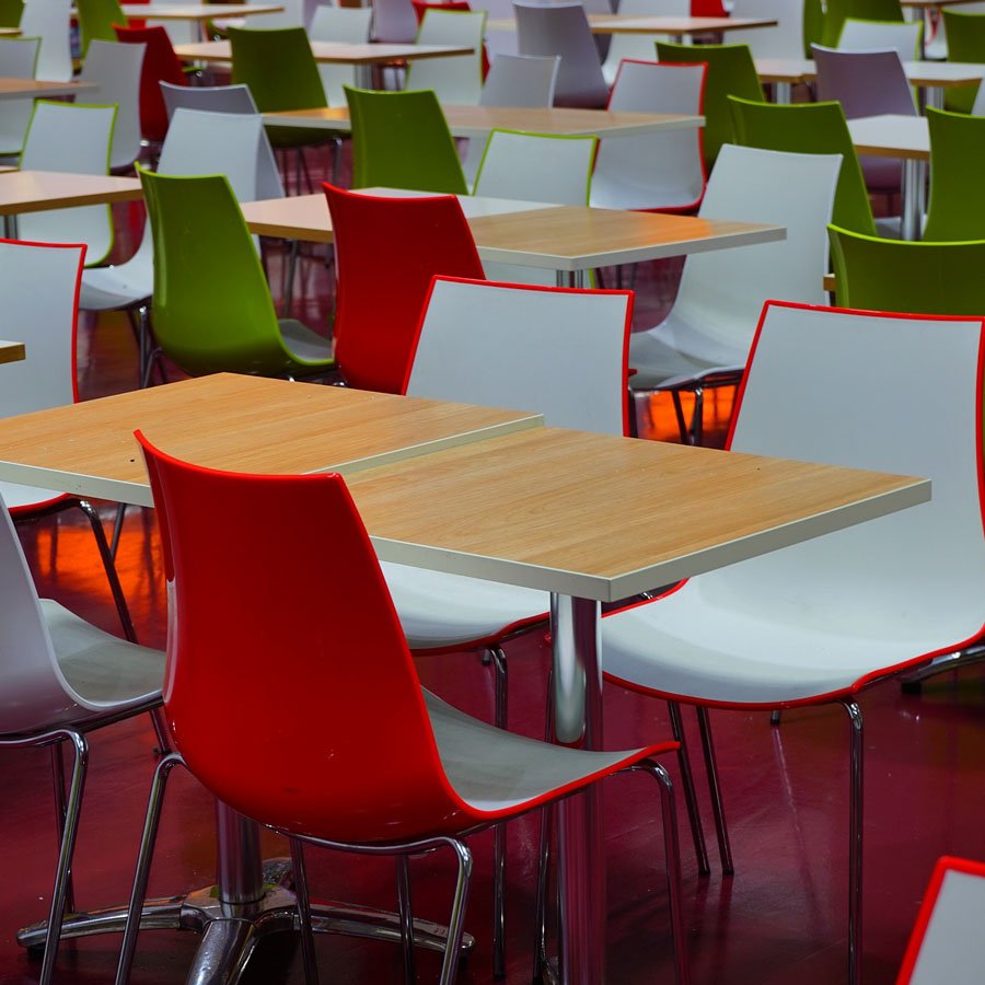 Il Comune di Nuoro riduce le tariffe per le mense scolastiche