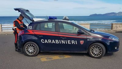 Controlli dei Carabinieri sulla strada di Turas