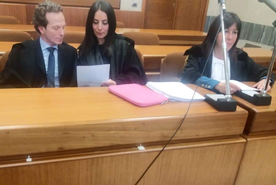 Assalto ai portavalori. Secondo la Difesa alcune intercettazioni scagionerebbero gli elementi della banda