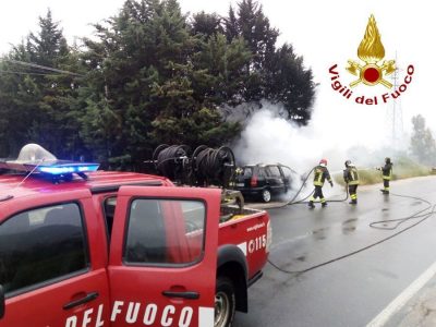 I VVFF sul luogo dell'incendio