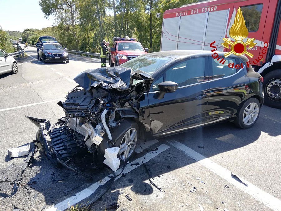 Schianto auto-moto: grave un 20enne, ricoverato al San Francesco in elisoccorso