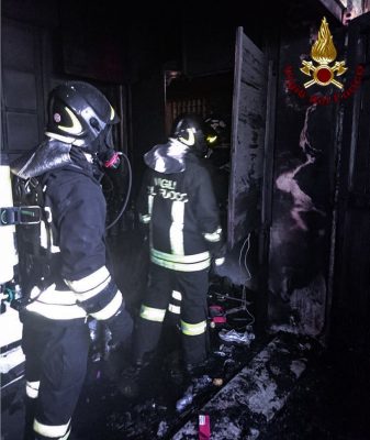 I Vigili del fuoco sul luogo dell'incendio