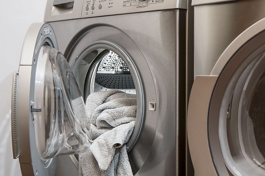 “Acquista online una lavatrice per risparmiare”: casalinga cade nel raggiro virtuale
