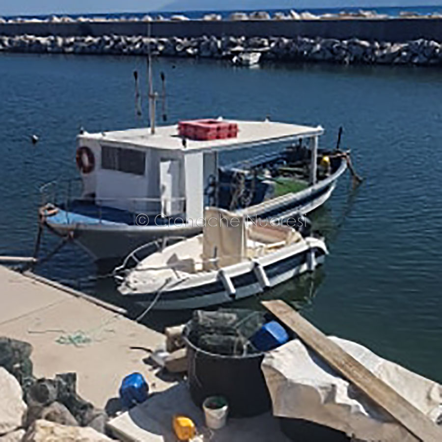 Orosei. Sanzioni e rimozione immediata delle barche dal molo: il provvedimento della Capitaneria