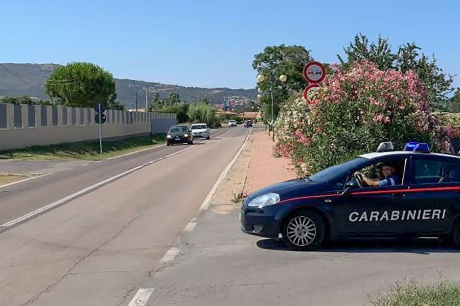 Guida in stato di ebbrezza e detenzione di droga e munizioni: 14 denunce e 4 segnalazioni