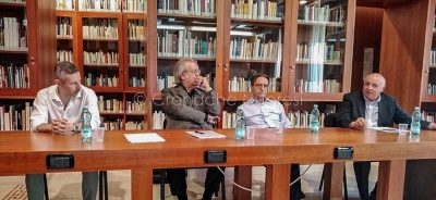 La conferenza stampa all'ISRE sulla mostra di Suchitzky (foto F.Becchere)