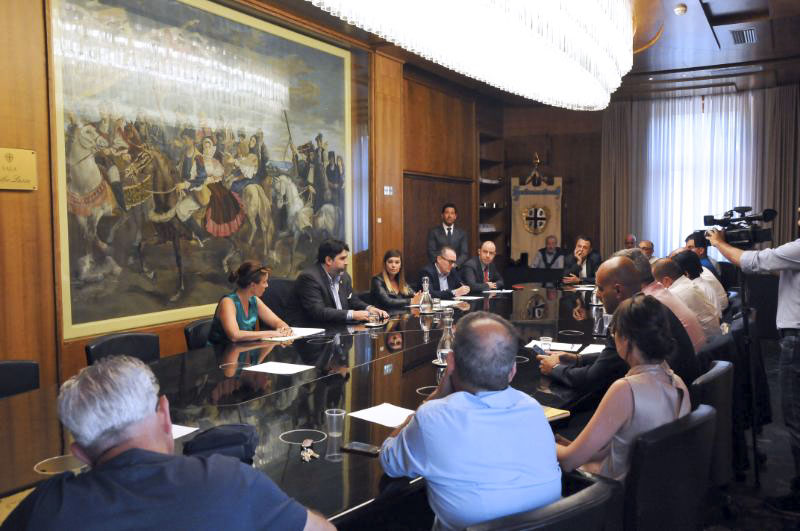 Regione. Tavola rotonda sull’energia: si punta sulla metanizzazione in Sardegna