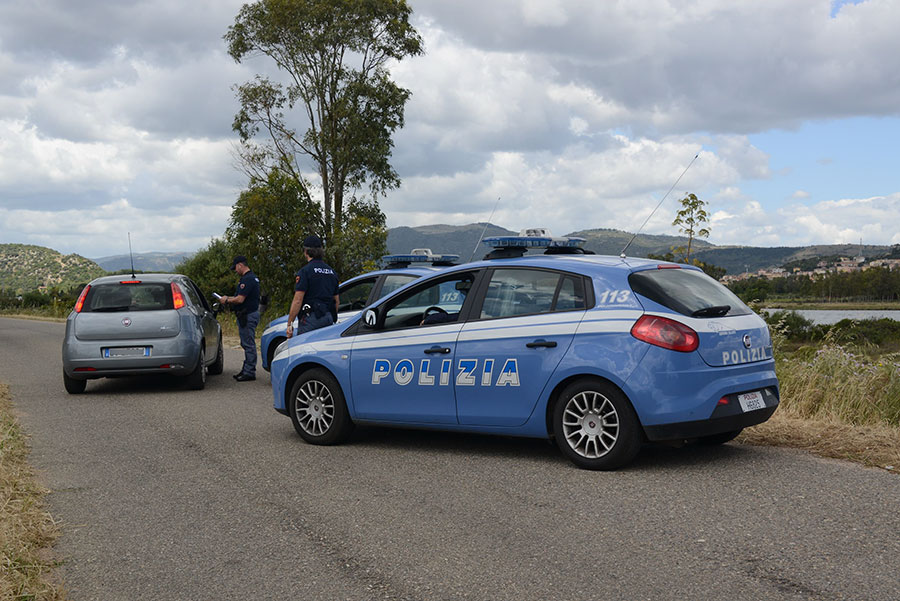Nuorese al setaccio della Polizia: il bilancio dei controlli estivi sulle strade e nelle strutture ricettive
