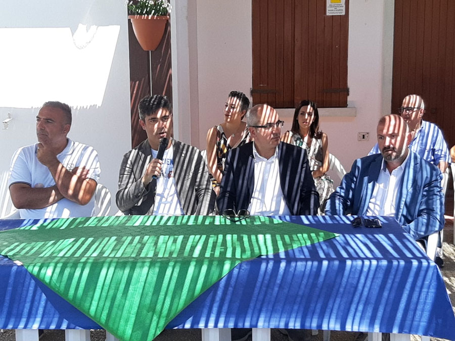 Dopo due anni, oggi, riapre la piscina per la gioia di  tutti i nuoresi