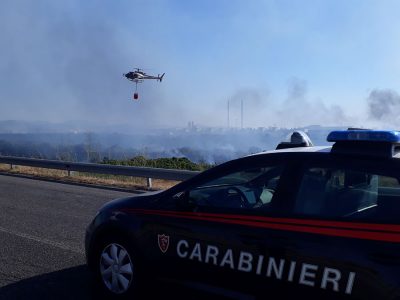 Incendio nella zona industriale di Ottana