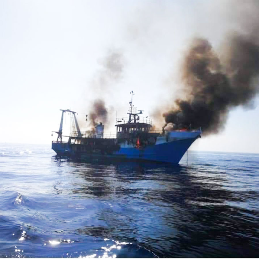 Dorgali e Cala Gonone: una raccolta fondi per il peschereccio andato a fuoco
