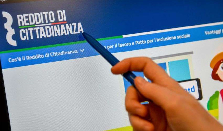 Anche a Cagliari in piazza per il reddito di cittadinanza