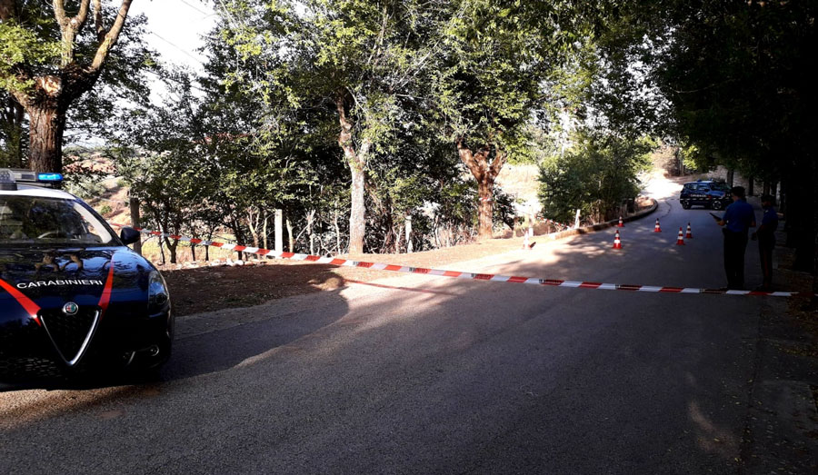 I Carabinieri mettono in sicurezza un ordigno della 2° guerra mondiale