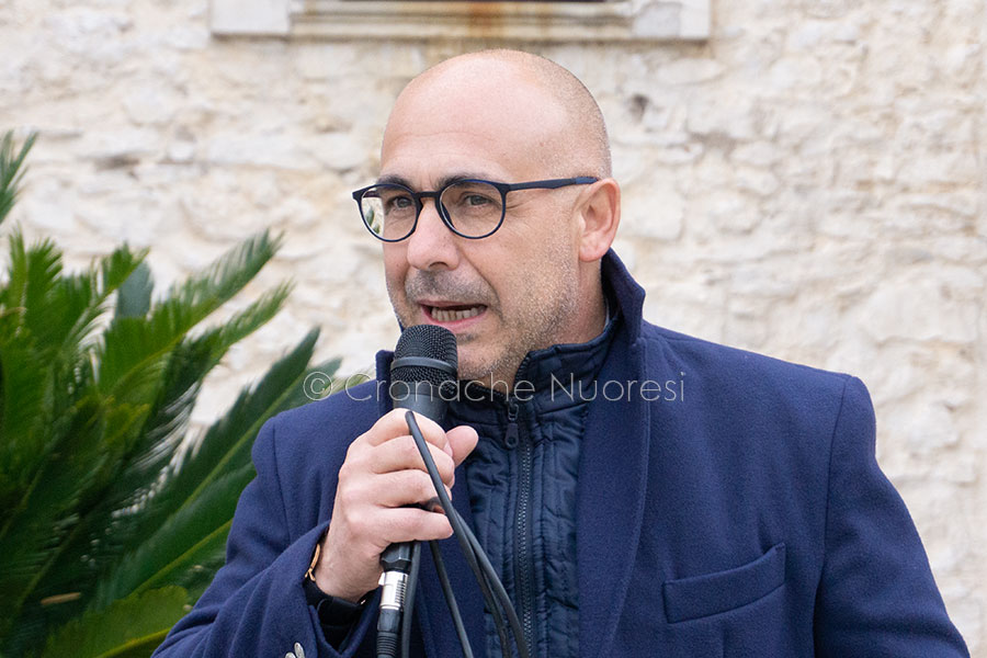 Oliena. Il Sindaco: “Non ci siamo occupati della mancanza di medici di base? Carta continui a dormire”