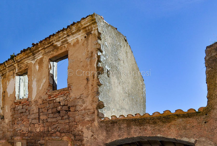 Nuoro. La casa dello scrittore Salvatore Satta cade a pezzi nell’indifferenza delle Istituzioni