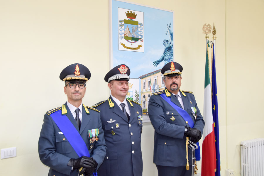 Cambio di guardia nelle Fiamme Gialle di Nuoro. Il Colonnello Alessandro Ferri è il nuovo Comandante