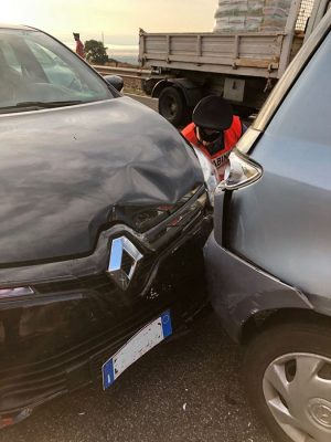 Due delle auto coinvolte nel tamponamento