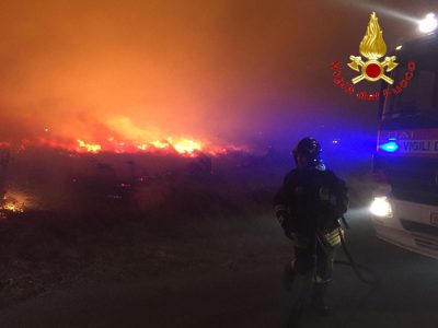 Incendio di Vaste proporzioni alle porte di Bosa Marina
