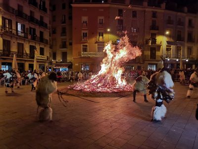 L'esibizione dei Merdules alla fiera Mediterranea della Catalogna