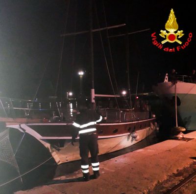 L'imbarcazione che stava per affondare