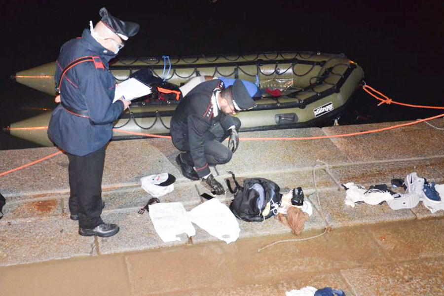 Recuperati i corpi in avanzato stato di decomposizione di due migranti