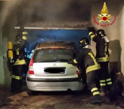 I Vigili del fuoco sul luogo dell'incendio