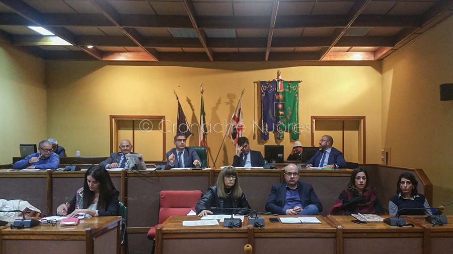 Cittadinanza onoraria per 45 bambini stranieri nati a Nuoro: “un segnale contro la xenofobia”