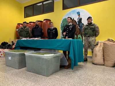 La conferenza stampa sul maxi sequestro di droga e armi a Orgosolo
