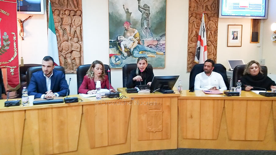 Macomer. Consiglio comunale: si dimette in massa la minoranza
