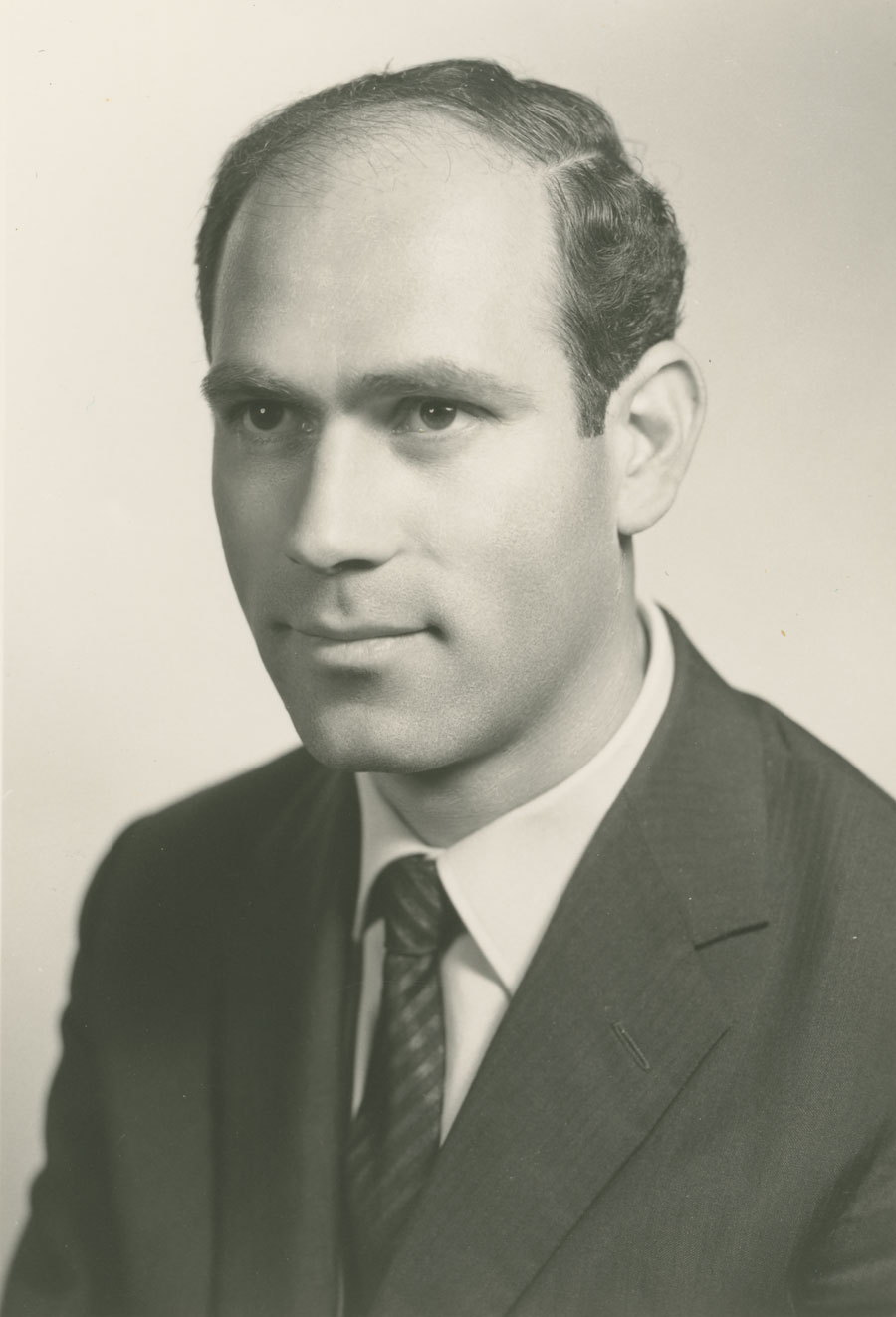 La città ricorda Romano Ruiu a Màstros e Massàjos in Nugoro, alla corte di via Chironi