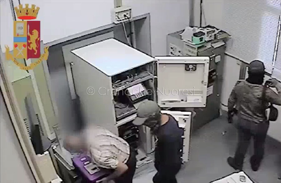 Orgosolo. 27enne in manette per il colpo all’Ufficio Postale – VIDEO