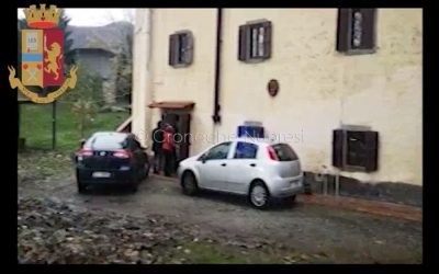 Un momento dell'arresto del giovane di Orgosolo