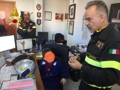 Vigili del Fuoco durante l'incontro con i ragazzi
