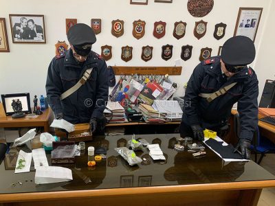 Droga e munizioni sequestrate a Tortolì