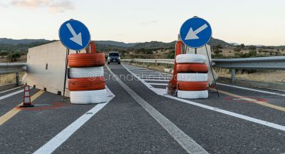 Il ponte di Oloè chiuso al traffico (foto S.Novellu)