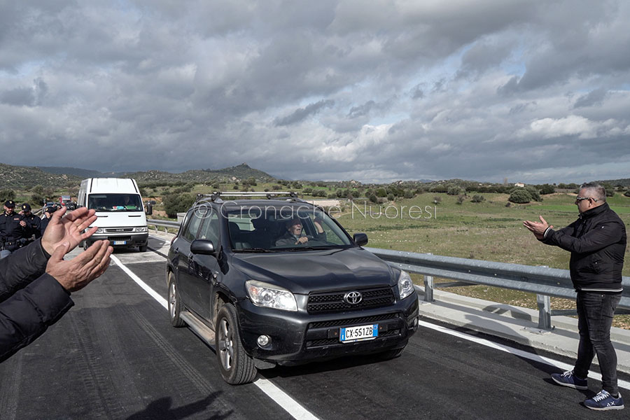 Riapre il ponte di Oloè. “Oggi non c’è nulla da festeggiare” – VIDEO – PHOTOGALLERY