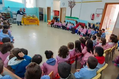 Un momento dell'incontro con i bambini