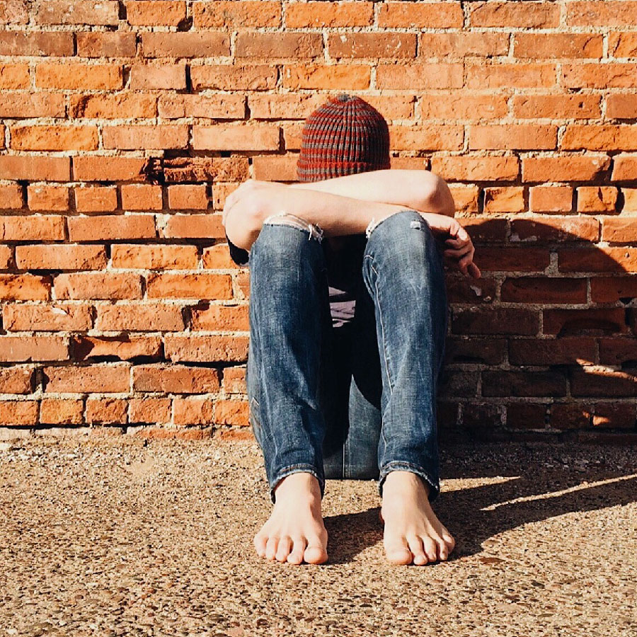 Bimbo segregato. Arriva la condanna per i carnefici: 8 anni a genitori e zia