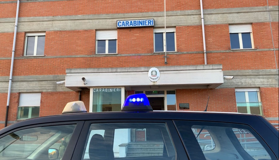 Market della droga a Sindia: 22enne beccato con hashish, marijuana e funghi allucinogeni