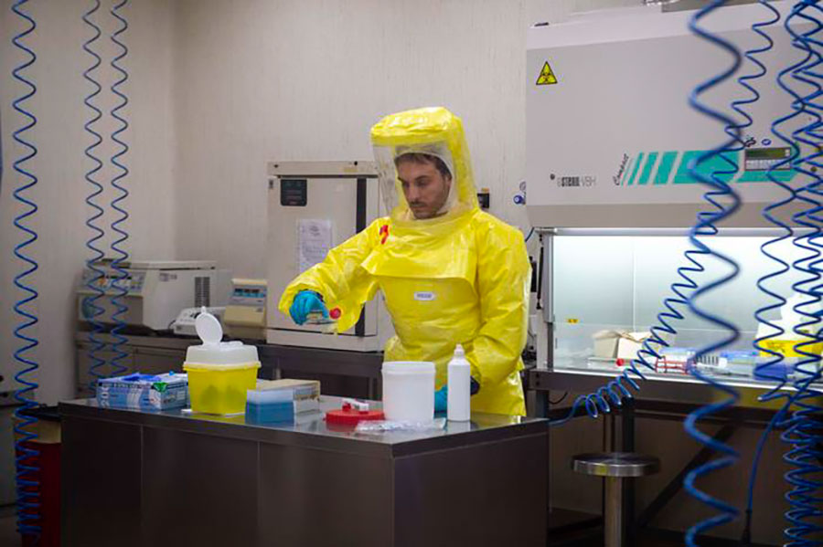 Salgono a 650 i casi di coronavirus. Primo contagio in Nigeria: è un italiano