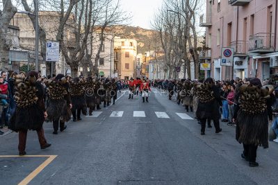 Nuoro, Carnevale delle maschere barbaricine: Mamuthones di Mamoiada (© foto S.Novellu)