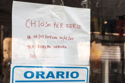 Coronavirus. A Nuoro iniziano a chiudere le attività commerciali (foto S.Novellu)