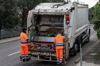 Nuoro, la raccolta differenziata (foto S.Novellu)